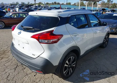 2018 Nissan Kicks Sv из США, поврежденный, VIN 3N1CP5CU9JL521889